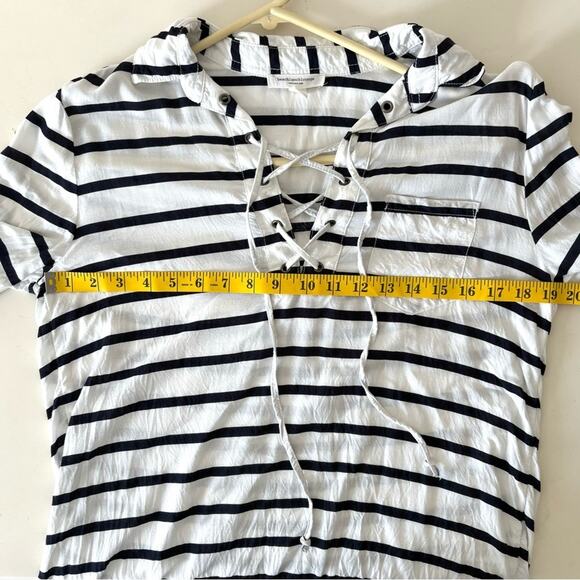 Beach Lunch Lounge Striped Pullover, Navy Blue and White, Size M, Anthropology - Picture 6 of 9